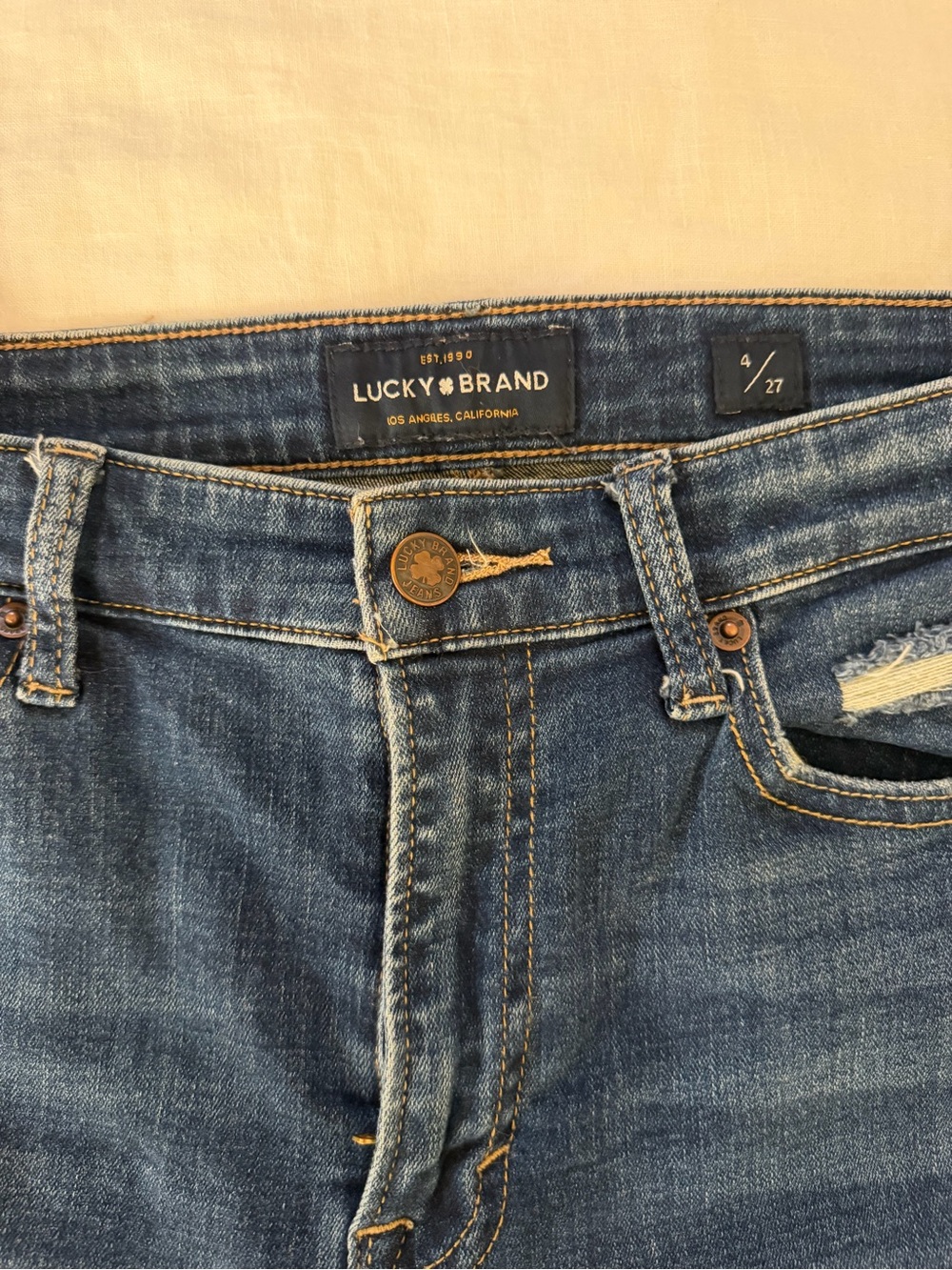 Lucky Brand Men's Mid Blue Slim Straight Jeans